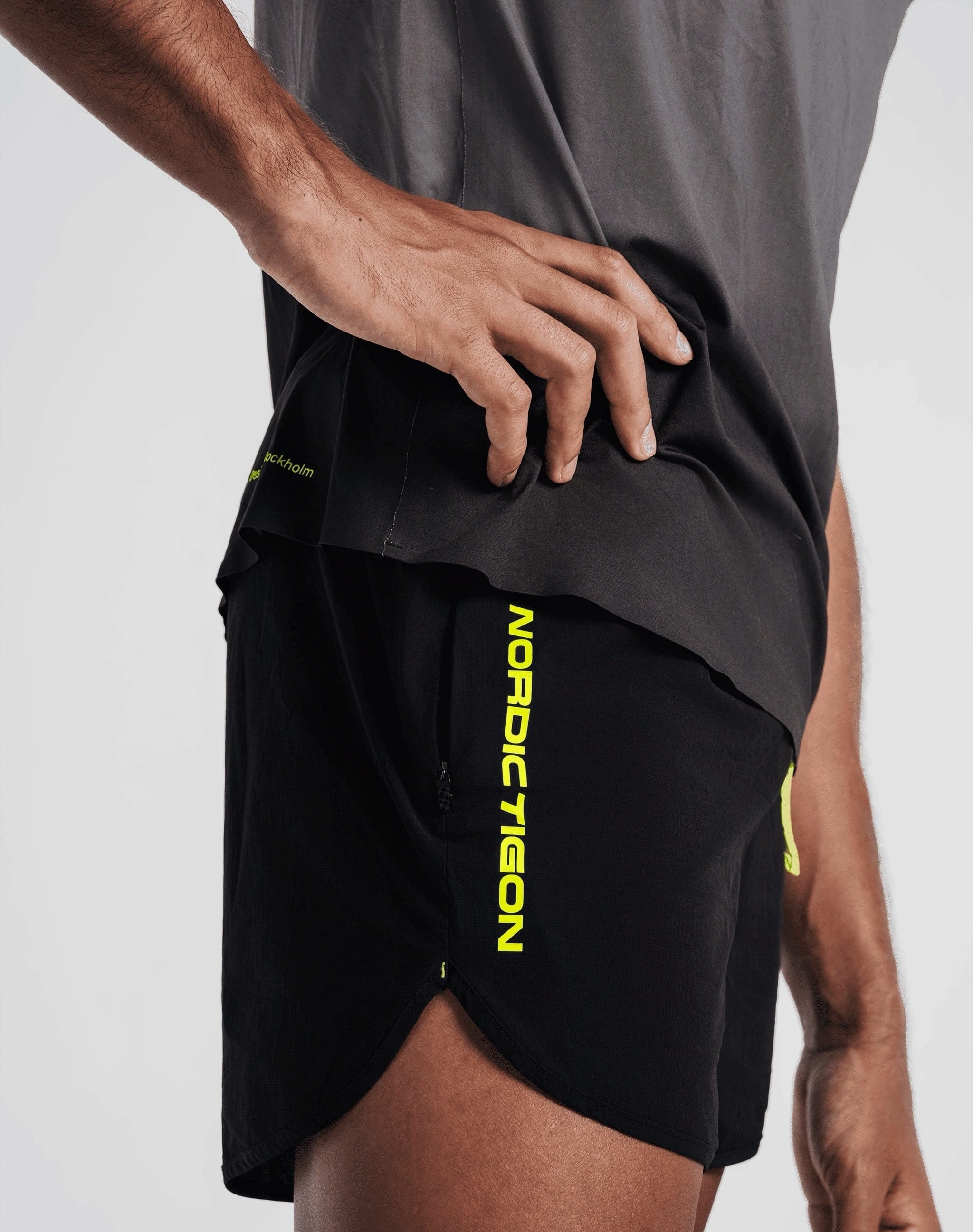 Men's Velocity Flow Shorts - Charcoal Black