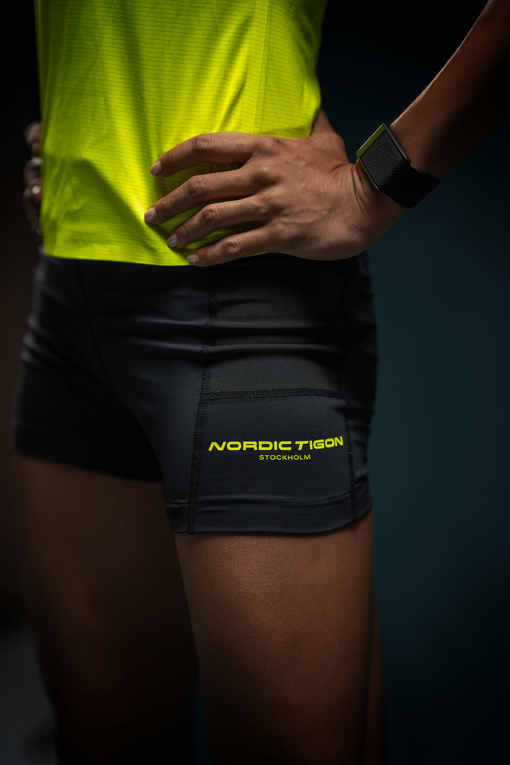 Women's Velocity Tights - Charcoal Black