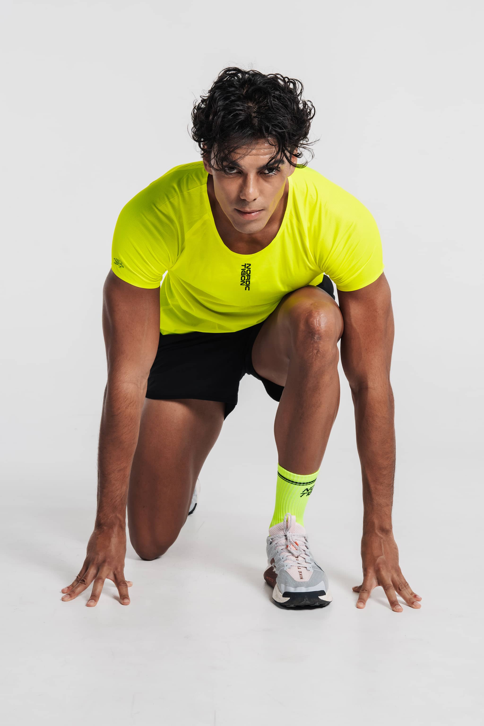 Velocity Compression Socks - Mid - Flash Yellow